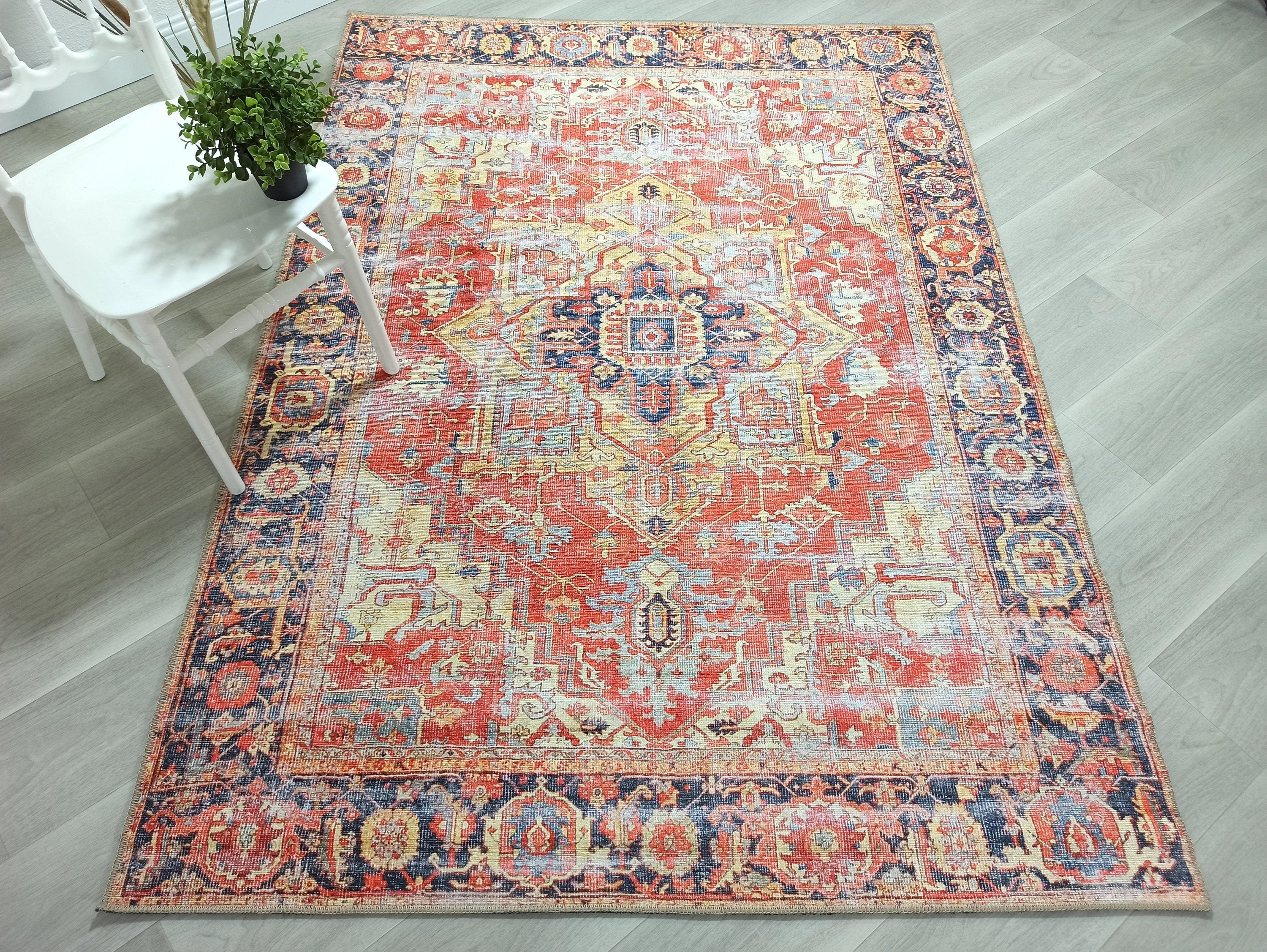 Rot-blauer Vintage-Teppich mit Medaillonmuster