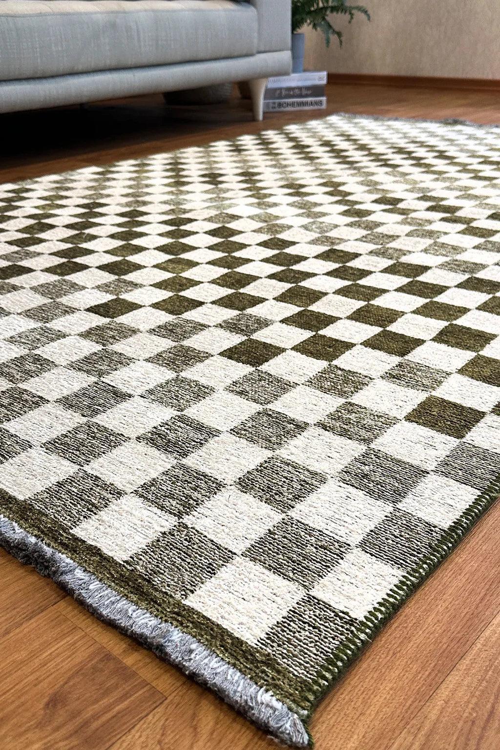 Yeşil Beyaz Modern Geometrik Dama Desenli Yıkanabilir Halı-Pera Halı