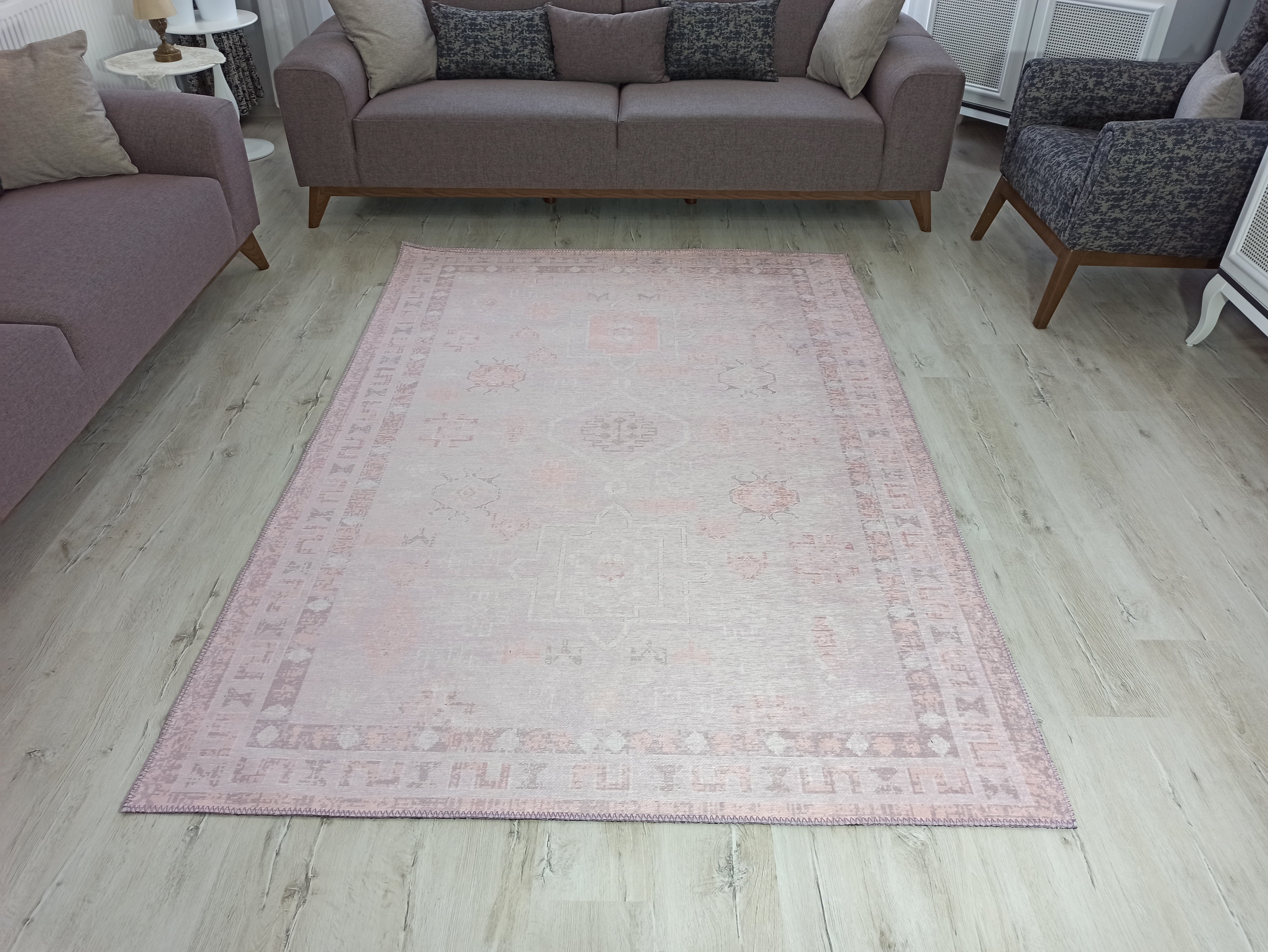 Rot-blauer Vintage-Teppich mit Medaillonmuster