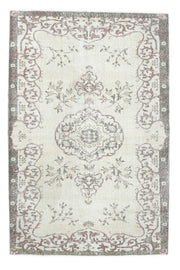 Averie - Neutral Floral Rug
