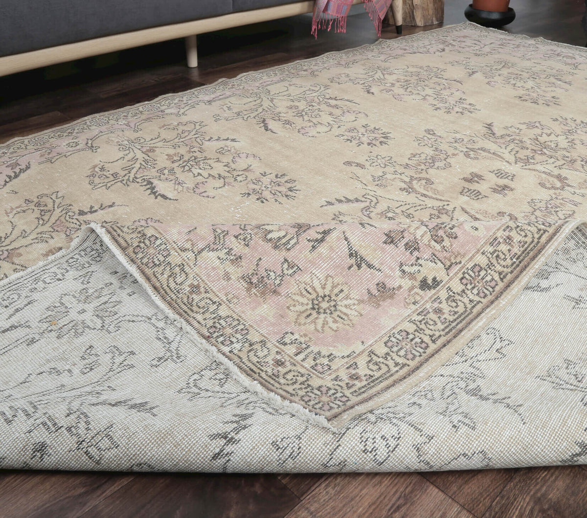 El yapımı vintage halı 213x315 cm tribal desenli yün - üstten görünüm