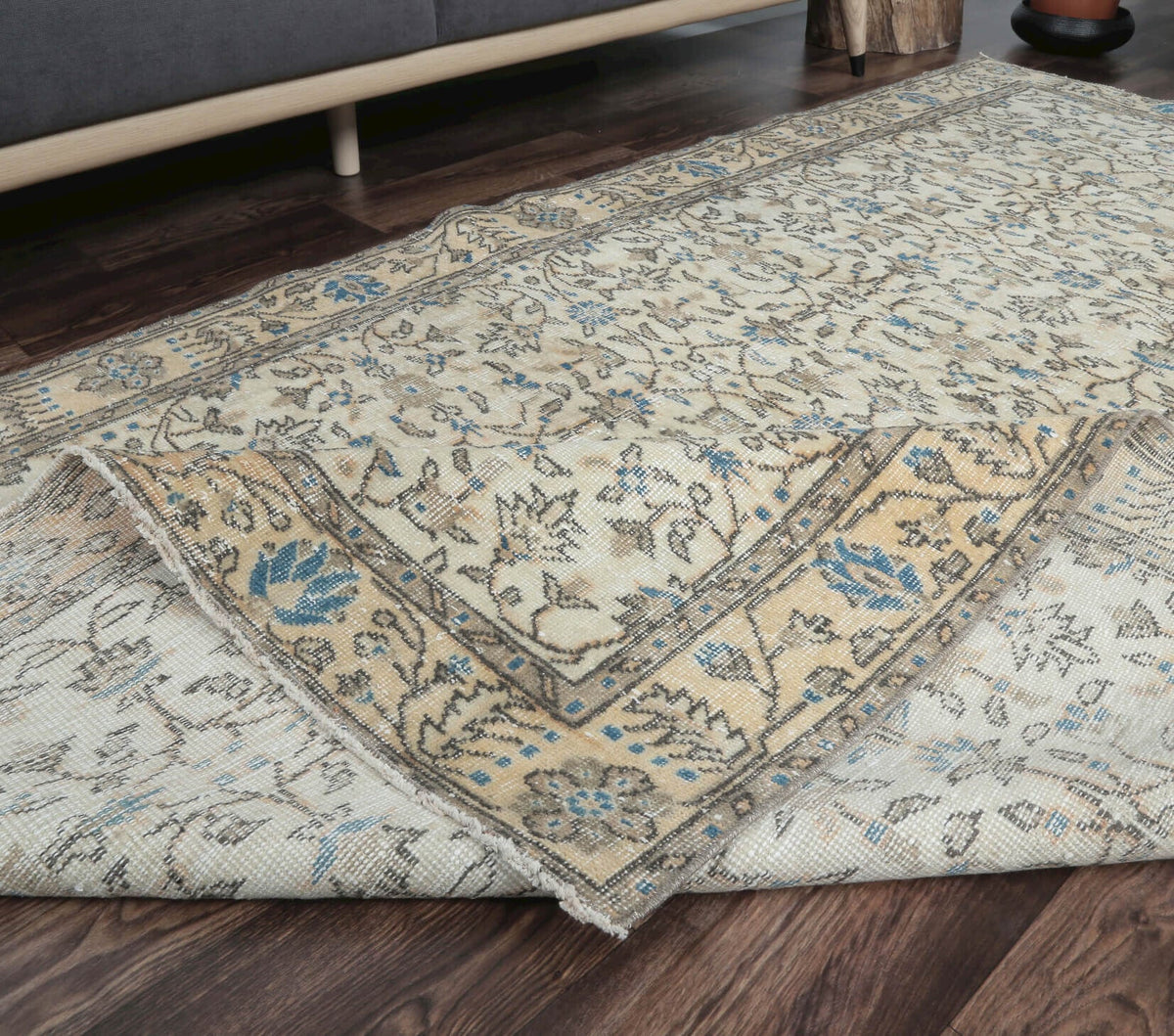 Aysun - Housewarming Vintage Hereke Rug