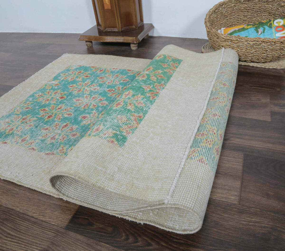 El yapımı vintage halı 79x152 cm çiçek desenli desenli yün - üstten görünüm