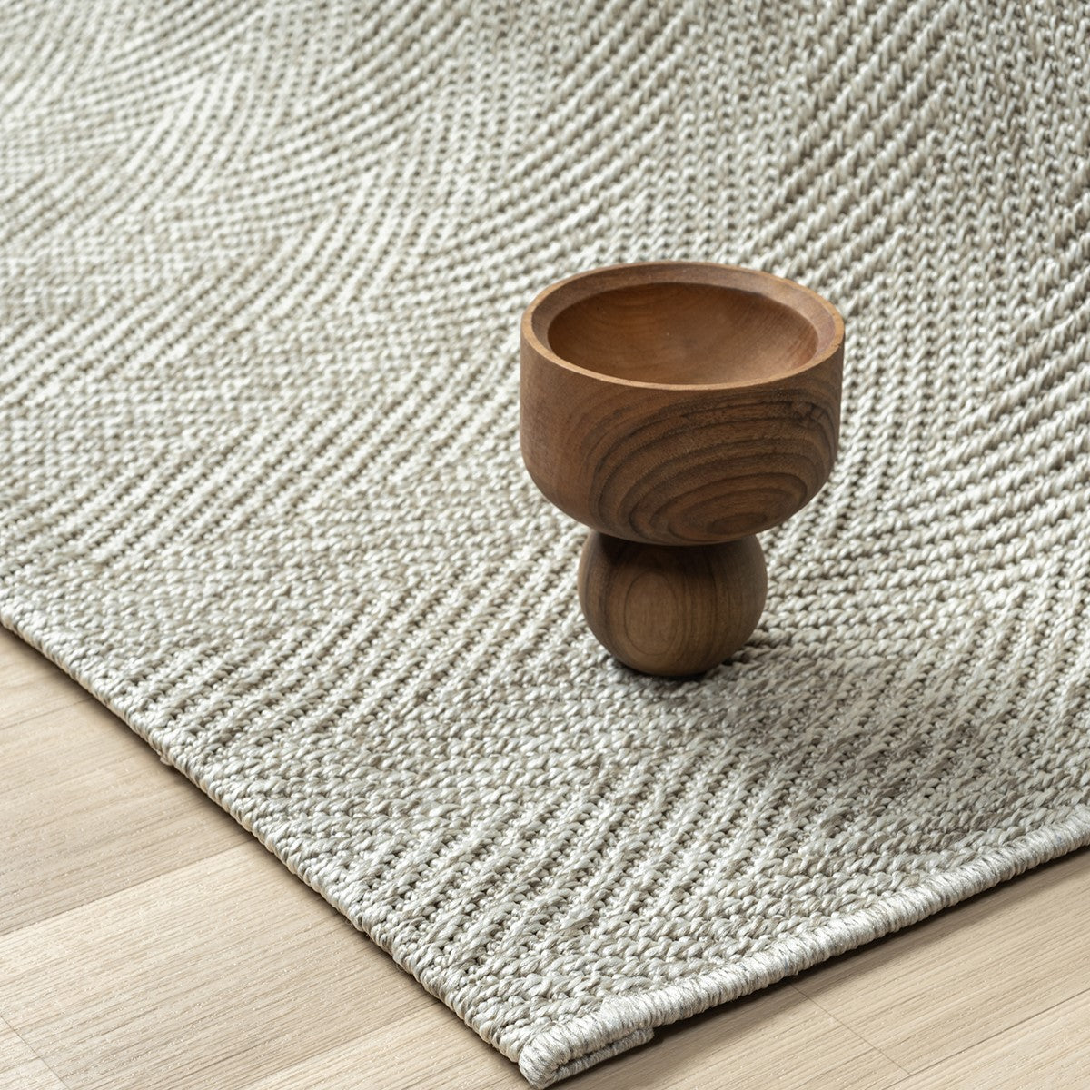 Düz Açık Gri Kılçık Desenli Modern Halı