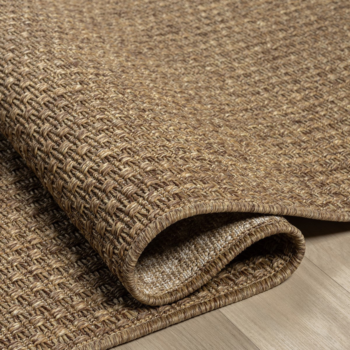 Kahve Toprak Tonlarında Hasır Dokulu Modern Halı