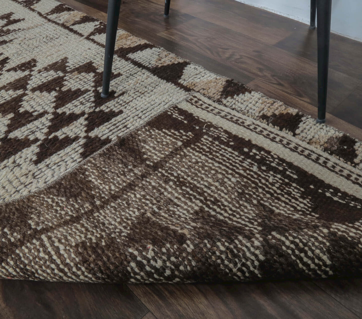 Cagil - Triangular Geometric Oushak Runner Rug