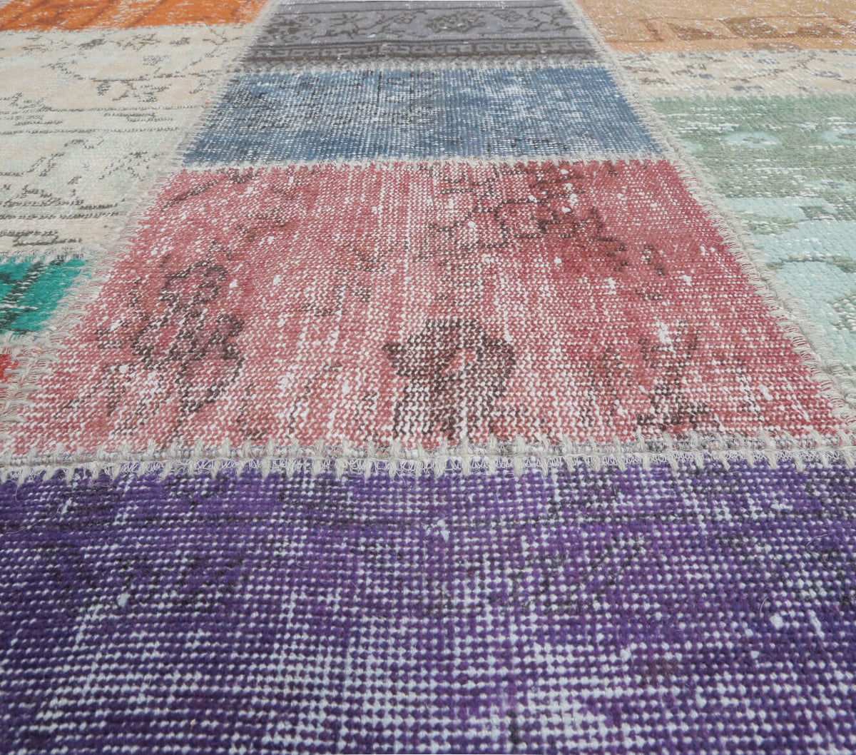 Gabriela - Colorful Office Patchwork