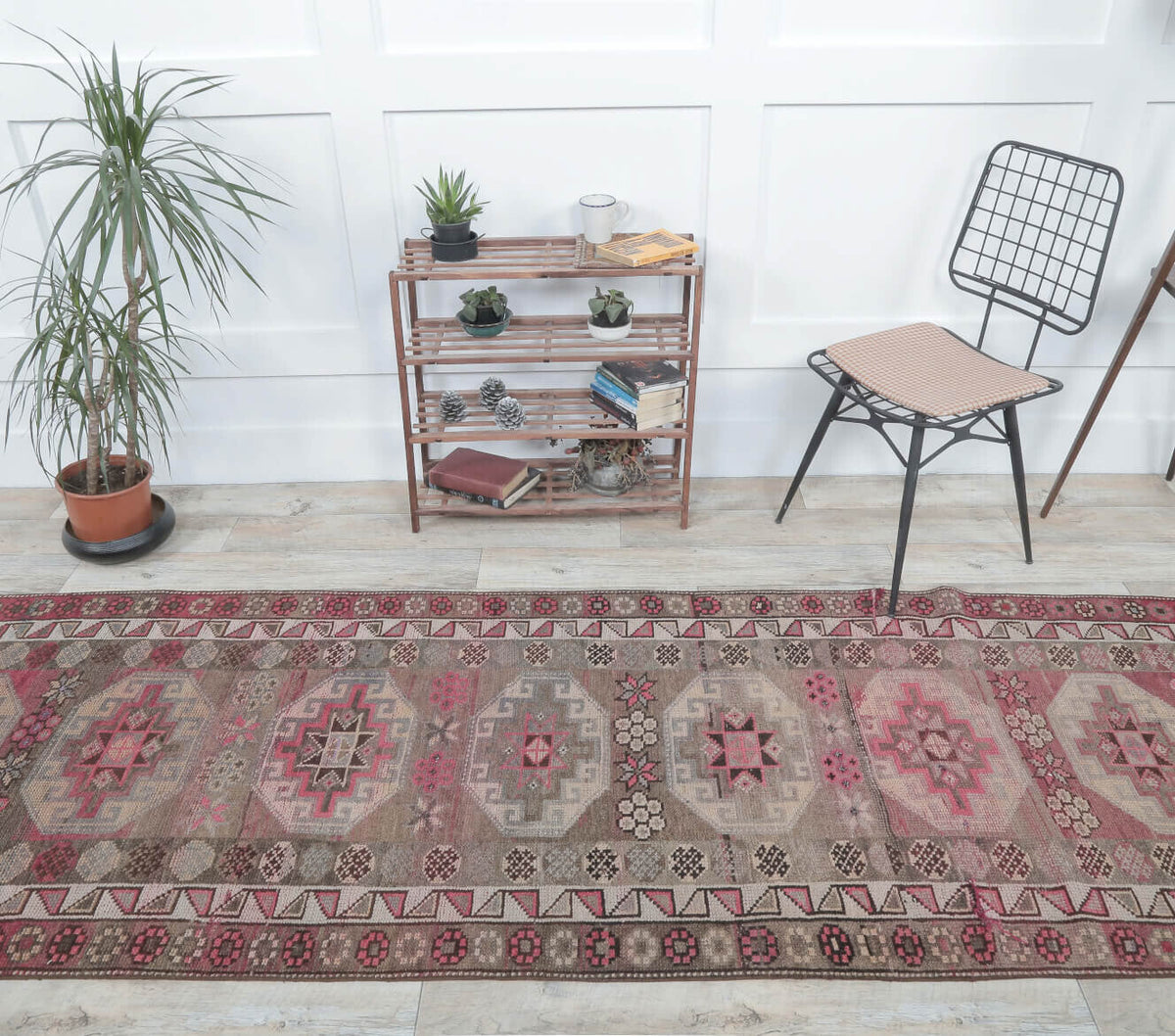 Gladys - Herki Hand-Knotted Rug Runner
