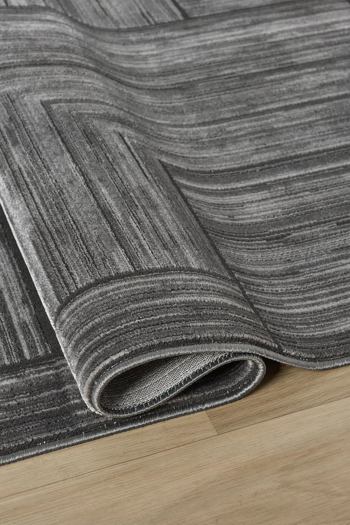 Antrasit Soyut Çizgisel Dokulu Modern Halı 902AG – mikro polyester iplik