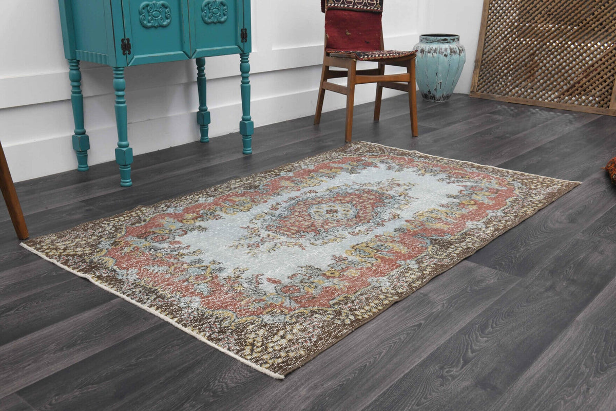 El yapımı vintage halı 91x183 cm oryantal desenli yün - yakın çekim doku detayı