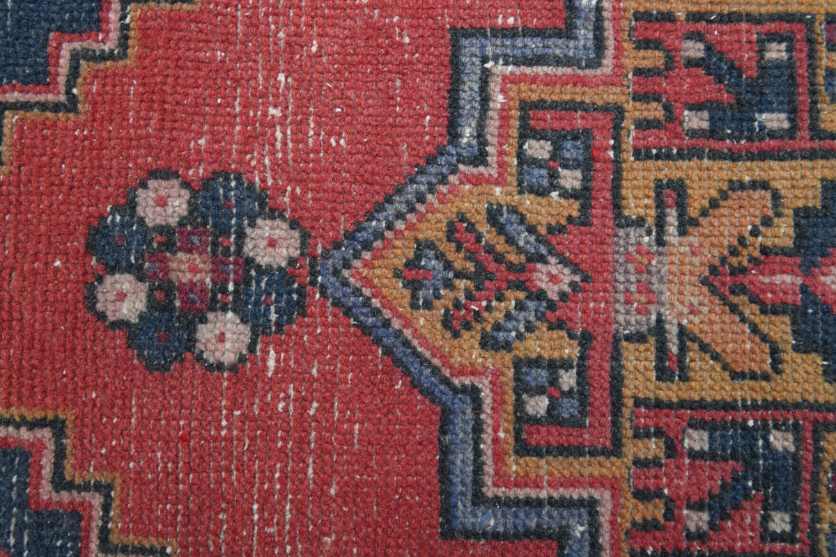 2,23 m² el dokuma vintage halı – Anadolu, 1970'ler