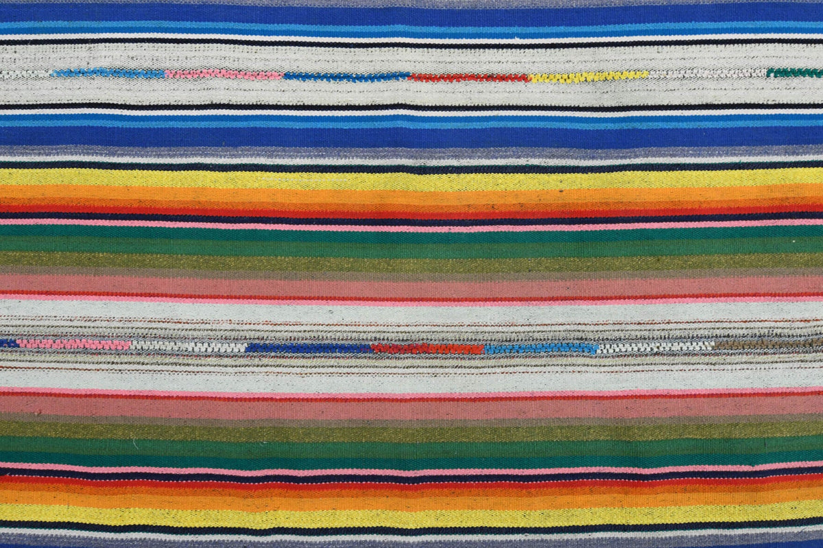 Yatak odası için oryantal desenli el dokuma vintage kilim – 162x203 cm