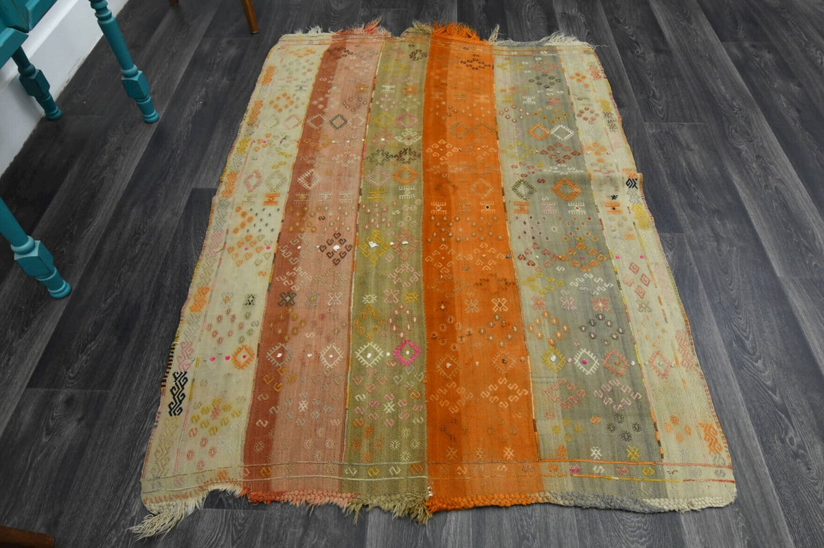 Traditional Kilim - Handmade Vintage Rug