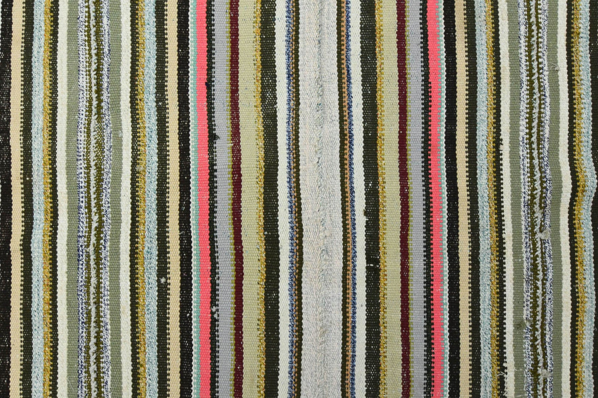 Yatak odası için oryantal desenli el dokuma vintage kilim – 163x233 cm