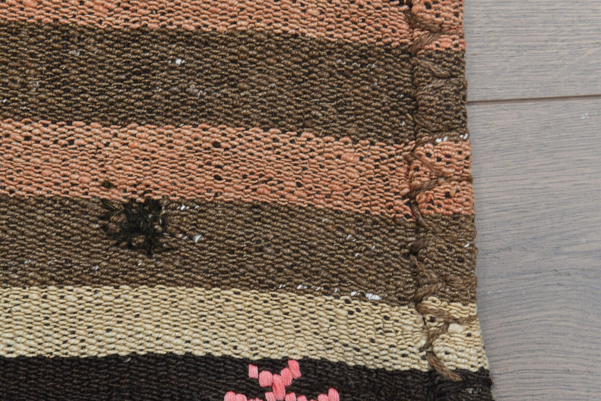 Tek parça el dokuma vintage kilim 145x205 cm (2,97 m²) – Pera Halı