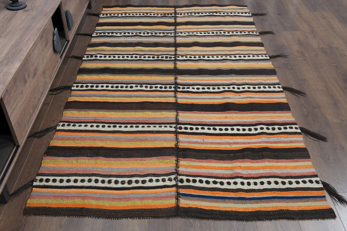 1960'lardan Anadolu kökenli oryantal desenli el dokuma vintage kilim, 142x245 cm