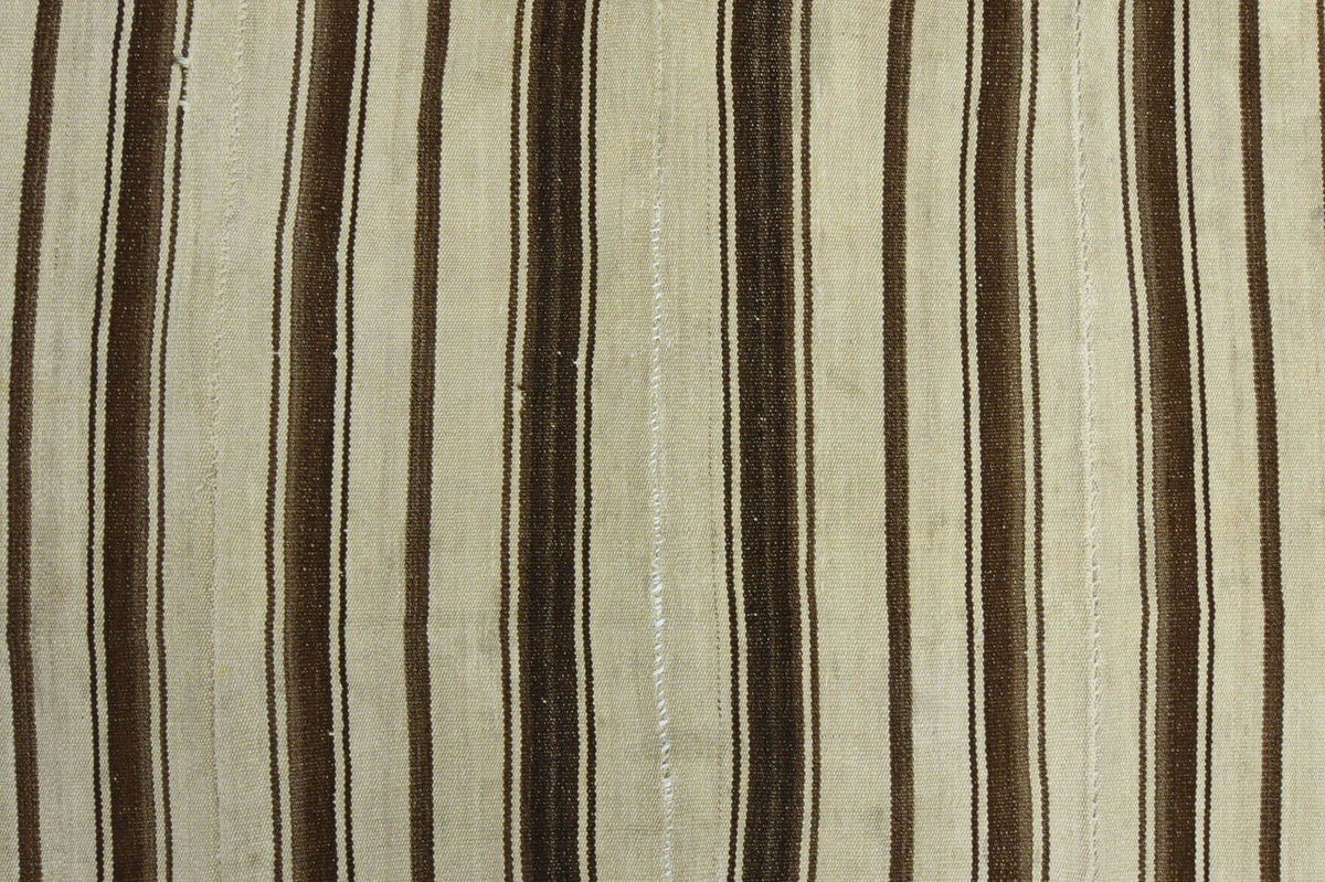 Yatak odası için oryantal desenli el dokuma vintage kilim – 152x201 cm