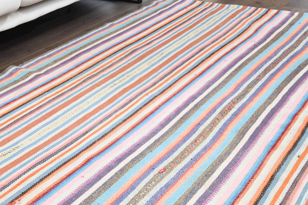 Vintage kilim 144x225 cm – pembe, turuncu ve mavi çizgili, el dokuma