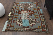 1970'lerden Anadolu kökenli soyut desenli patchwork vintage halı, 130x187 cm