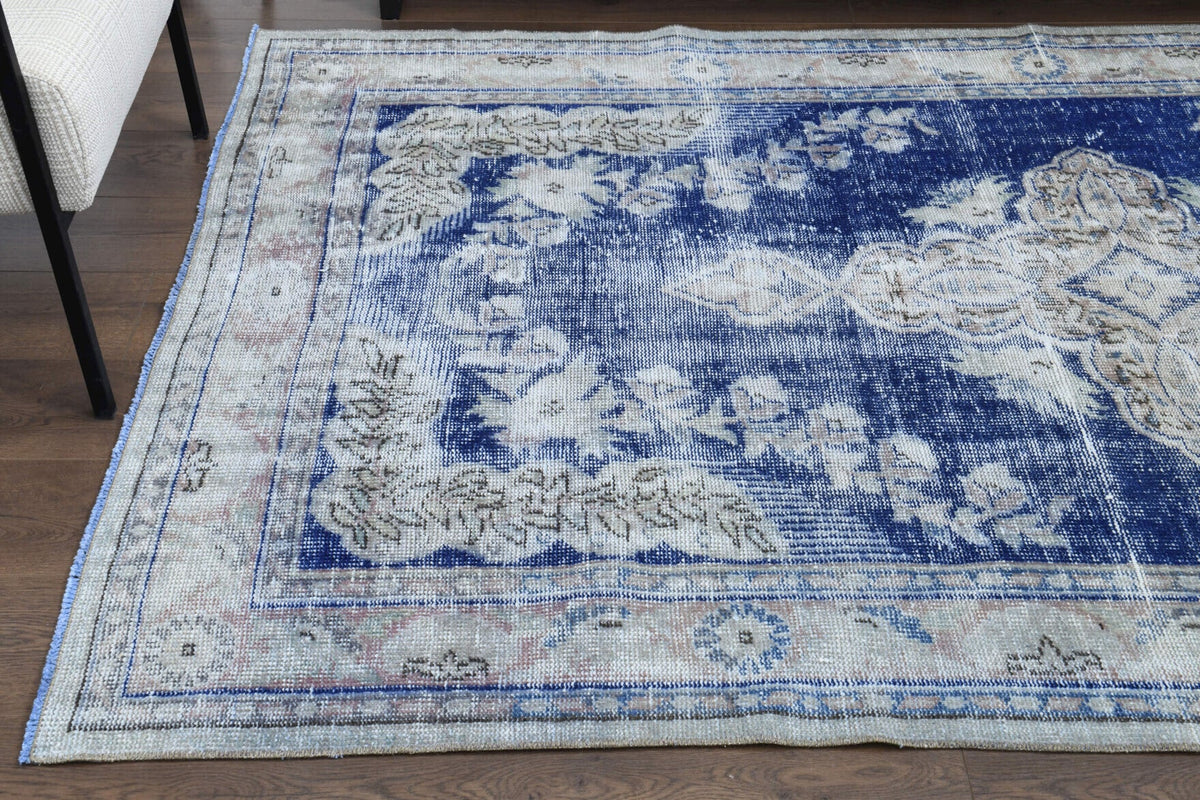 El yapımı vintage halı 157x241 cm oryantal desenli yün - mekan görünümü