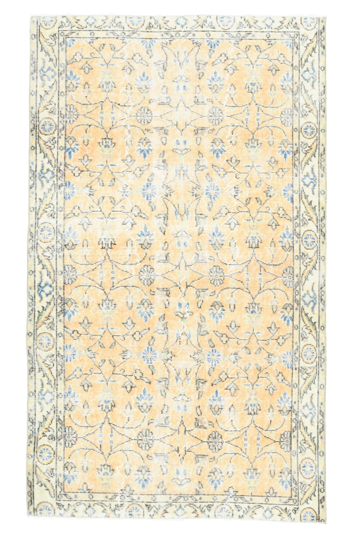 111x191 cm bej, turuncu ve beyaz çiçek desenli el dokuma vintage halı – üstten tam görünüm