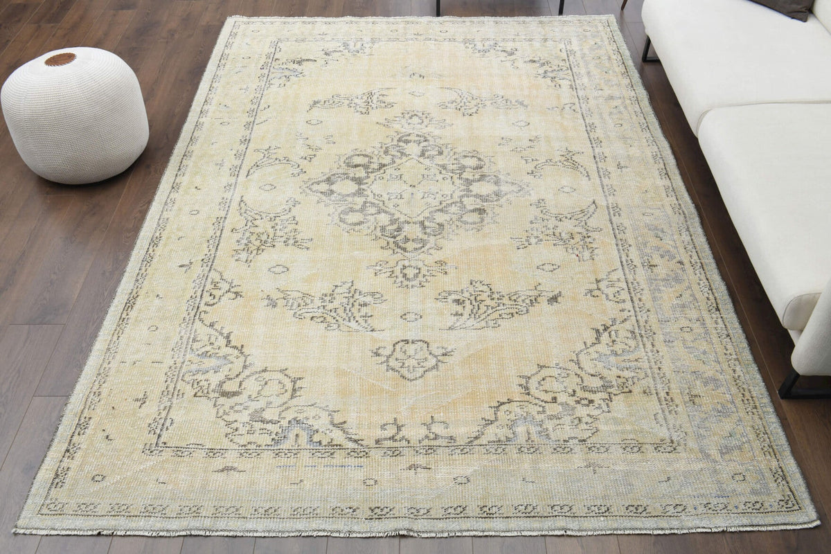 Or��ental Antique Anatolian Area Rug
