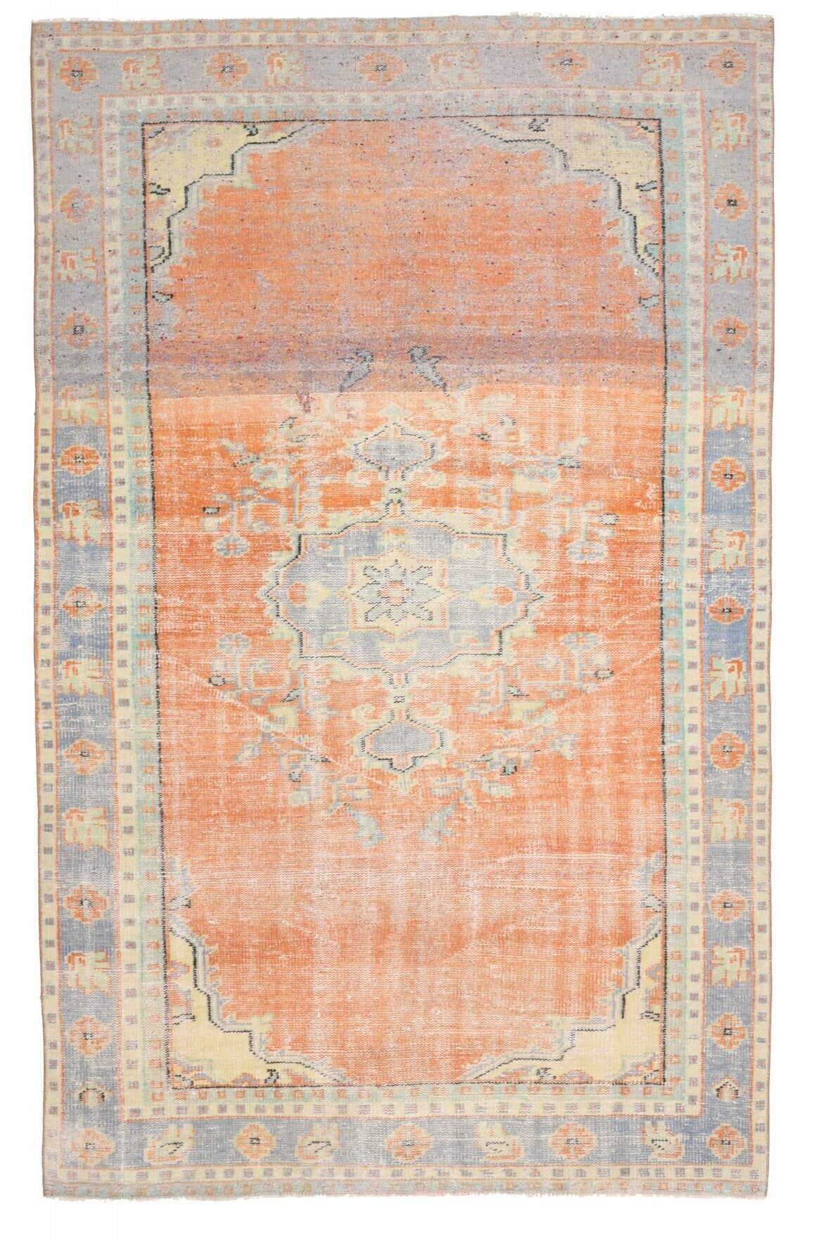 176x279 cm turuncu ve bej oryantal desenli el dokuma vintage halı – üstten tam görünüm