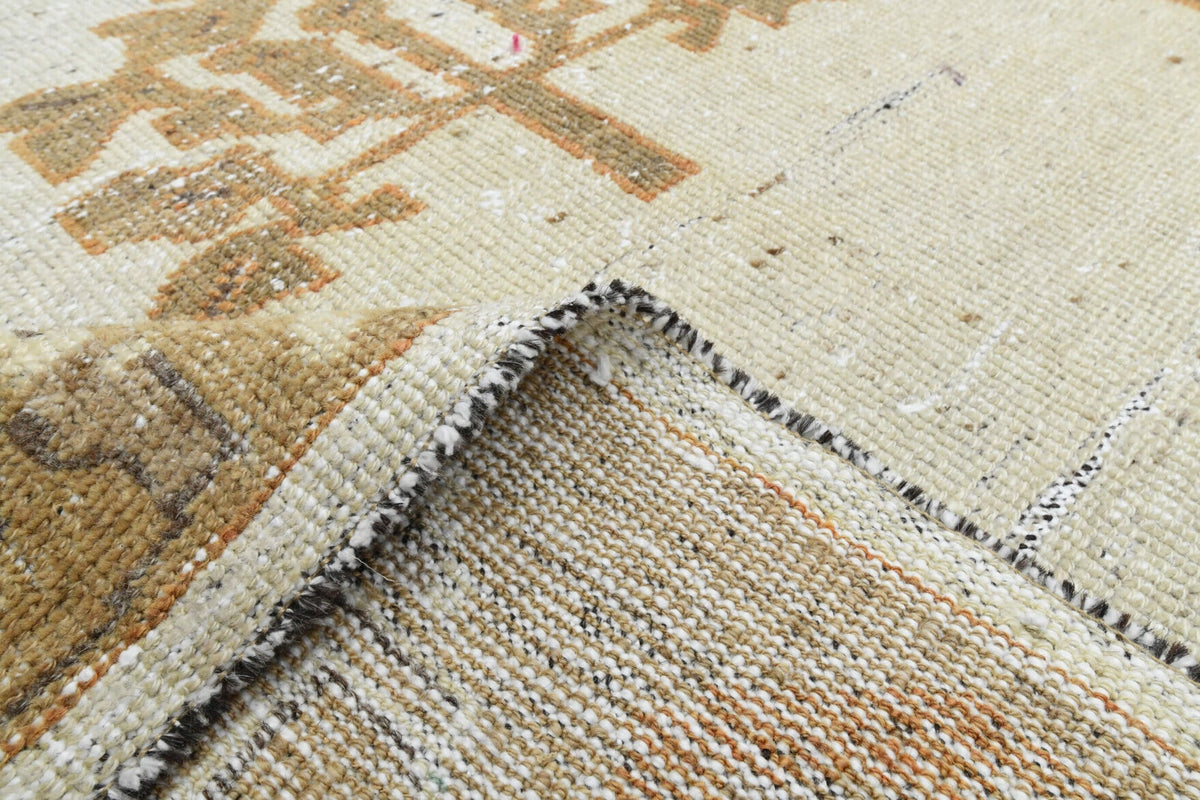 Tek parça el dokuma vintage halı 191x327 cm (6,25 m²) – Pera Halı