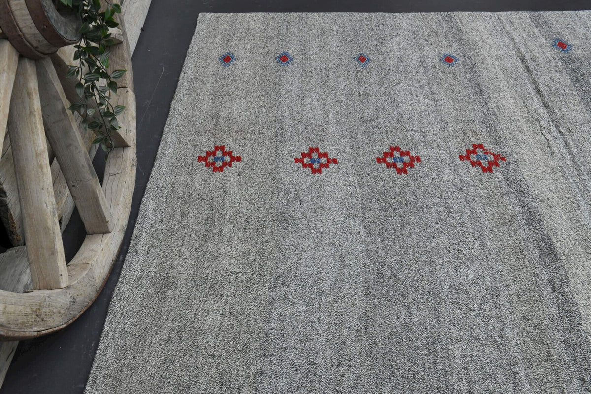 Salon için puantiyeli el dokuma vintage kilim – 213x286 cm