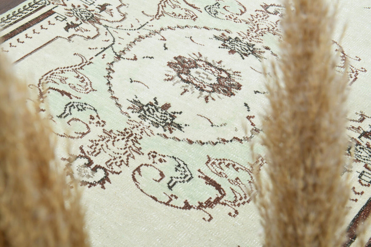 El yapımı vintage halı 170x272 cm oryantal desenli yün - yakın çekim doku detayı