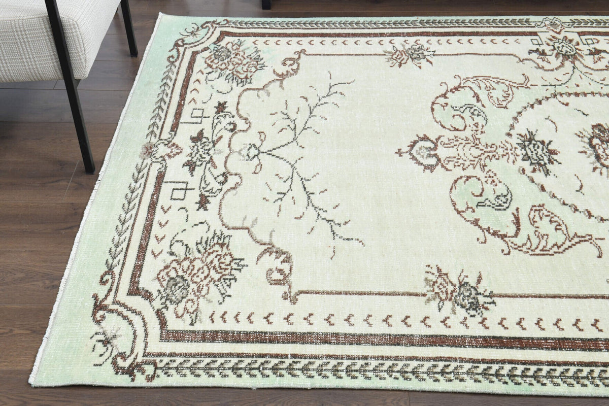 El yapımı vintage halı 170x272 cm oryantal desenli yün - kenar ve saçak detayı
