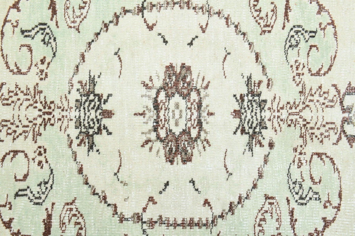 El yapımı vintage halı 170x272 cm oryantal desenli yün - üstten görünüm