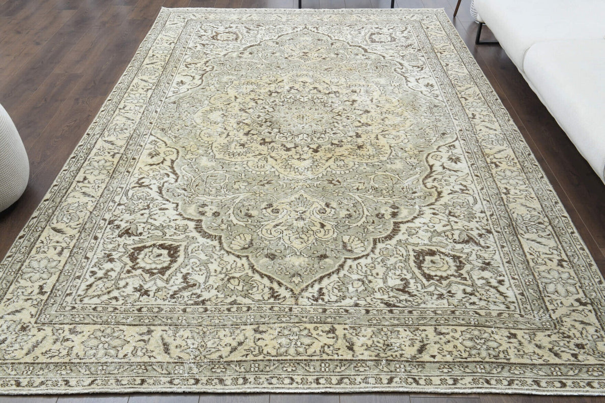 1970'lerden İran Bölgesi kökenli oryantal desenli el dokuma vintage halı, 204x327 cm