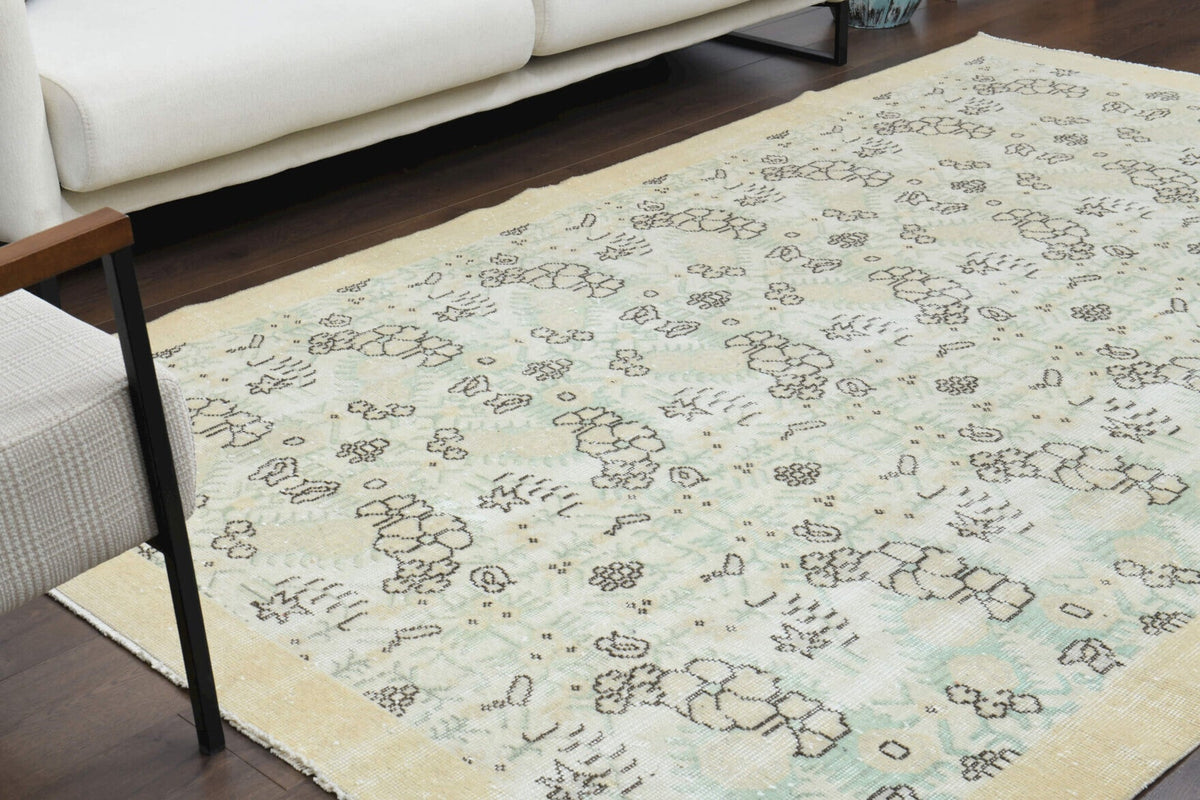 El yapımı vintage halı 170x279 cm oryantal desenli yün - açık alan görünümü