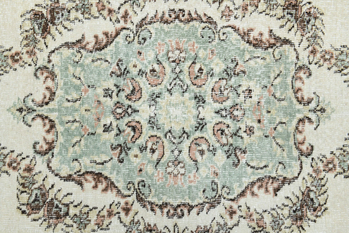 El yapımı vintage halı 152x244 cm madalyonlu desenli yün - üstten görünüm