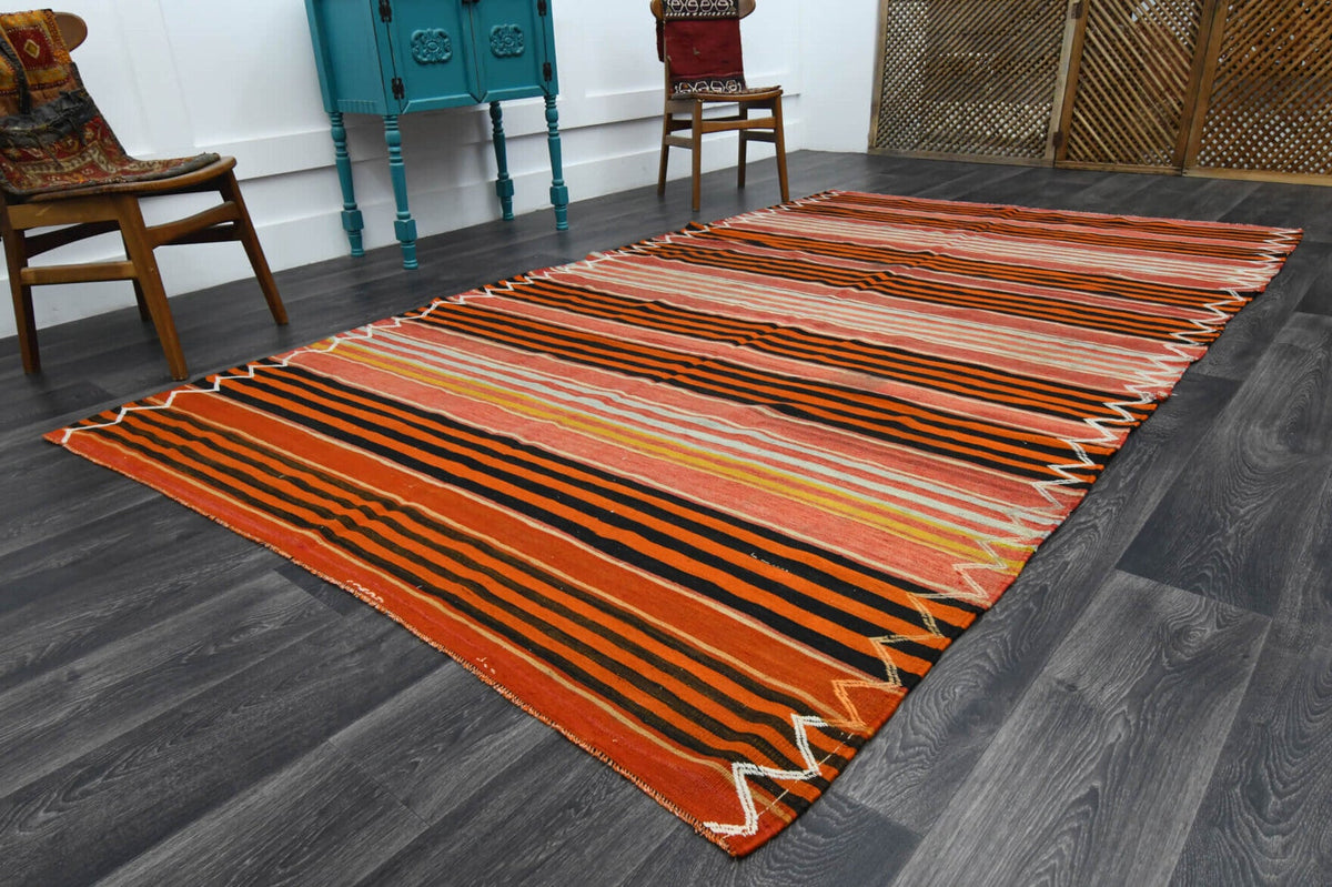 Çizgili el dokuma vintage kilim – turuncu, kırmızı ve kahverengi tonlarda yün dokuma