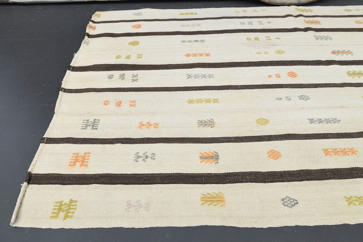 Beyaz, bej ve kahverengi renkli el dokuma vintage kilim, %100 yün dokuma