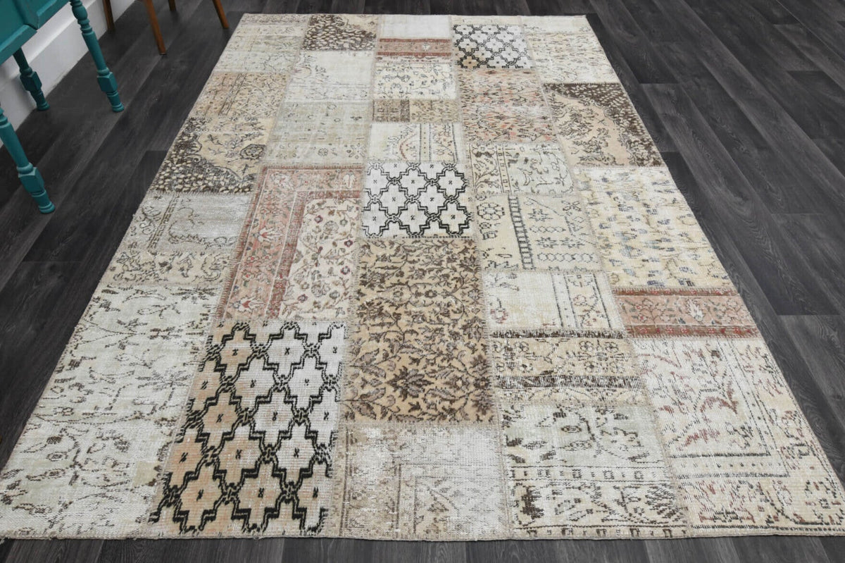 1960'lardan Anadolu kökenli oryantal desenli patchwork vintage halı, 200x298 cm