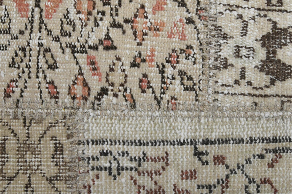 Vintage halı 200x298 cm – beyaz, bej ve gri oryantal desenli, el dokuma