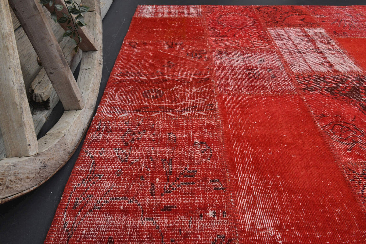 Vintage halı 172x243 cm – kırmızı ve pembe düz zeminli, el dokuma
