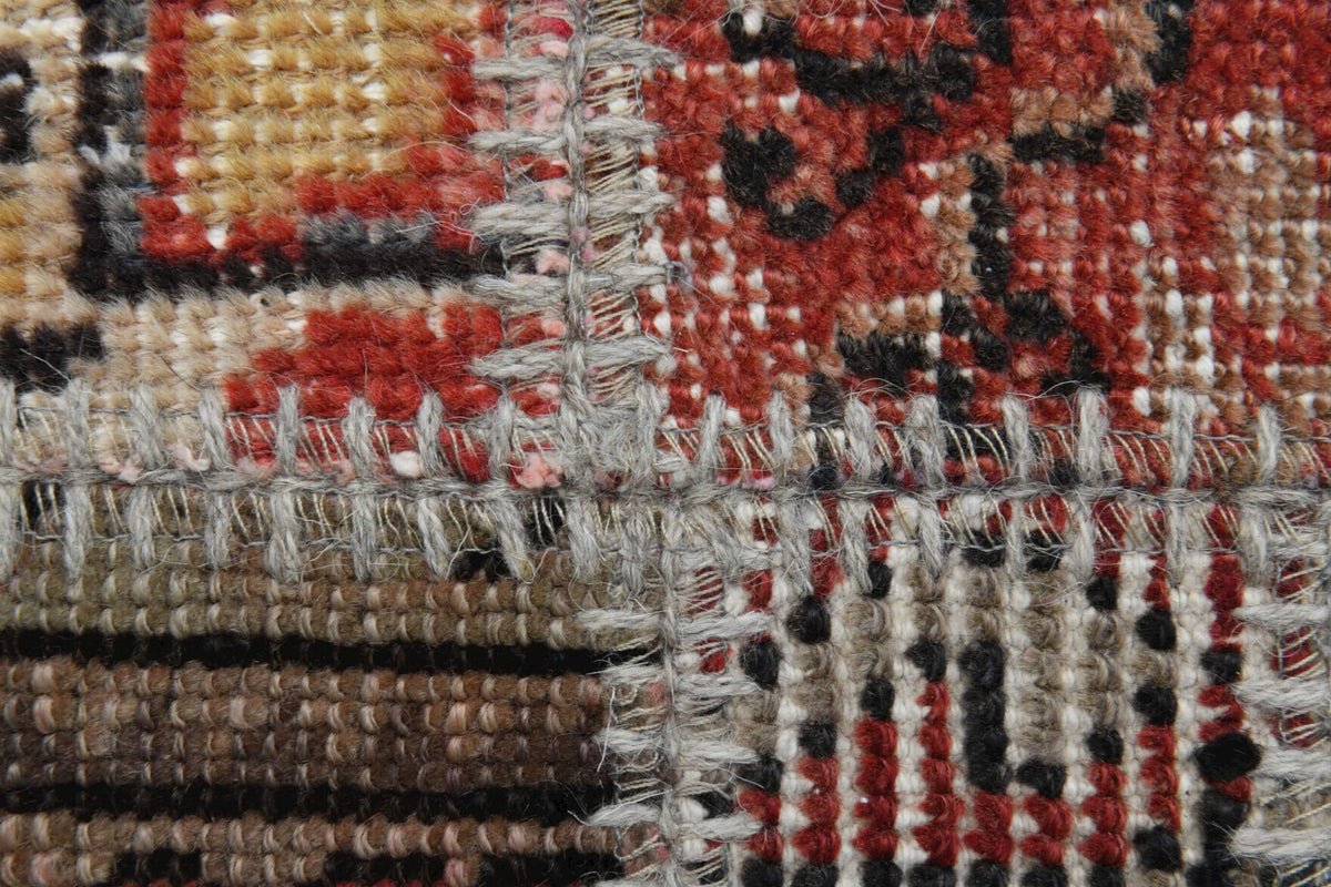 Pera Halı tek parça koleksiyonu: düz zeminli patchwork vintage halı, turuncu ve bej