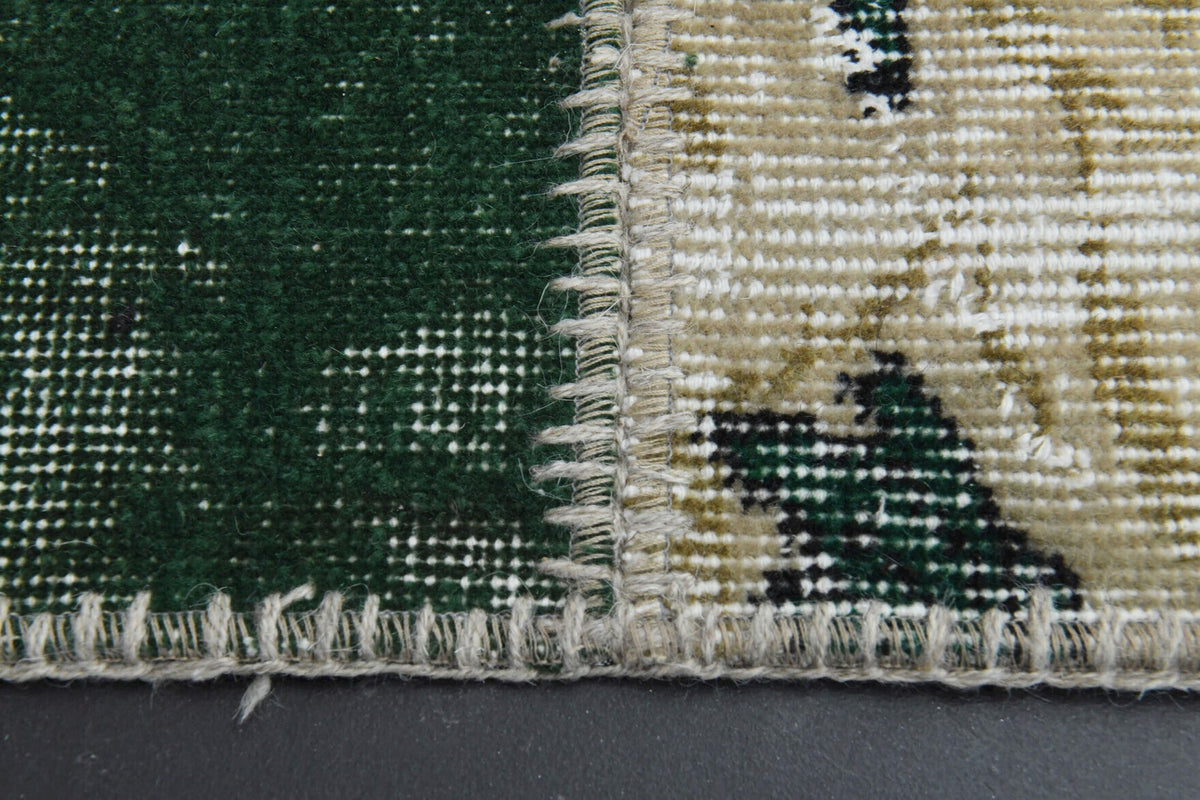 Patchwork tasarım desenli patchwork vintage halı – beyaz, bej ve pembe tonlarda yün dokuma