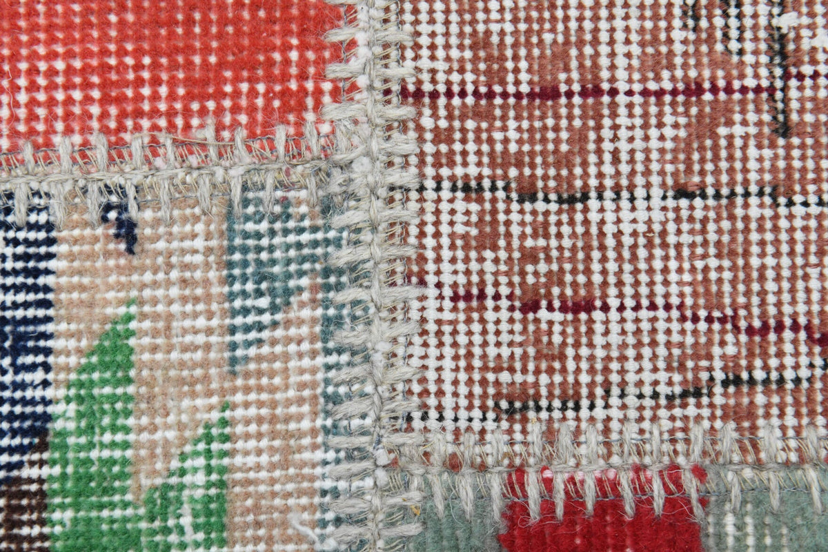 Pera Halı tek parça koleksiyonu: oryantal desenli patchwork vintage halı, bej, pembe ve beyaz