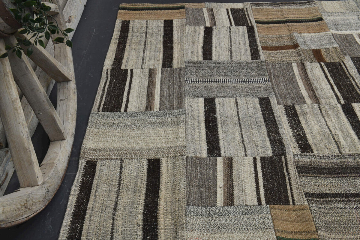 Vintage kilim 185x258 cm – bej, gri ve kahverengi oryantal desenli, el dokuma