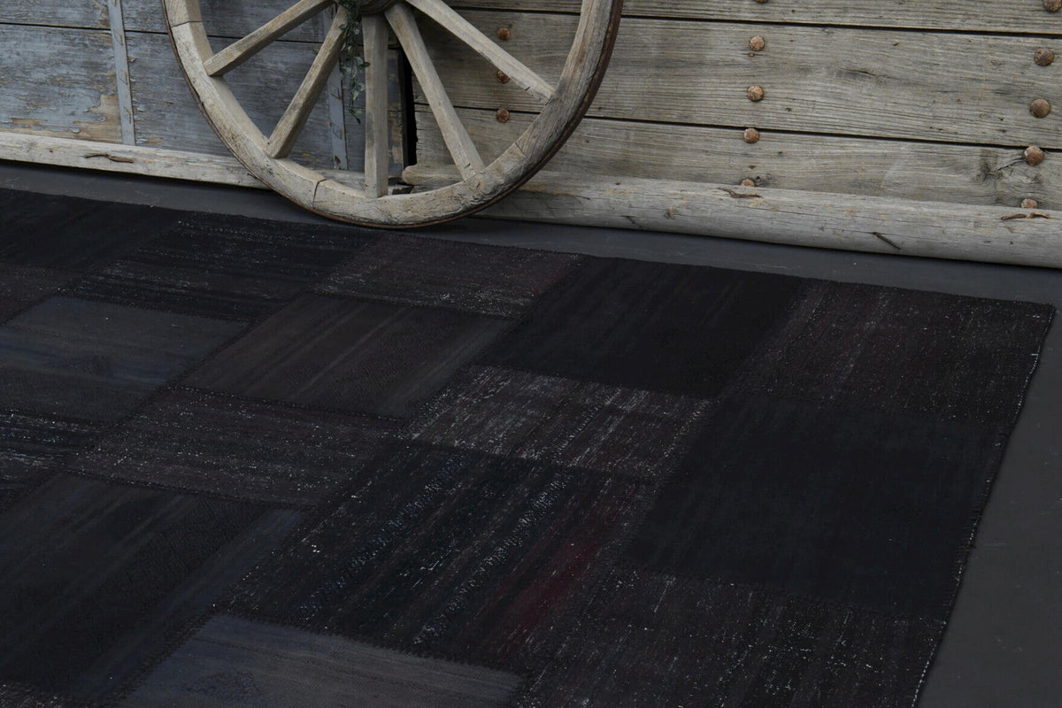 Salon için oryantal desenli el dokuma vintage kilim – 202x296 cm