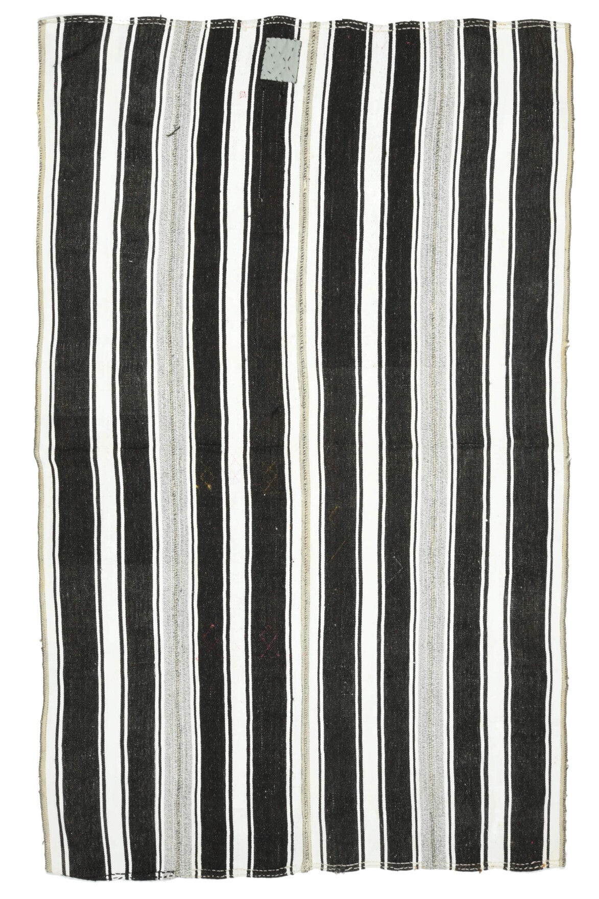 182x296 cm gri, siyah ve beyaz oryantal desenli el dokuma vintage kilim – üstten tam görünüm