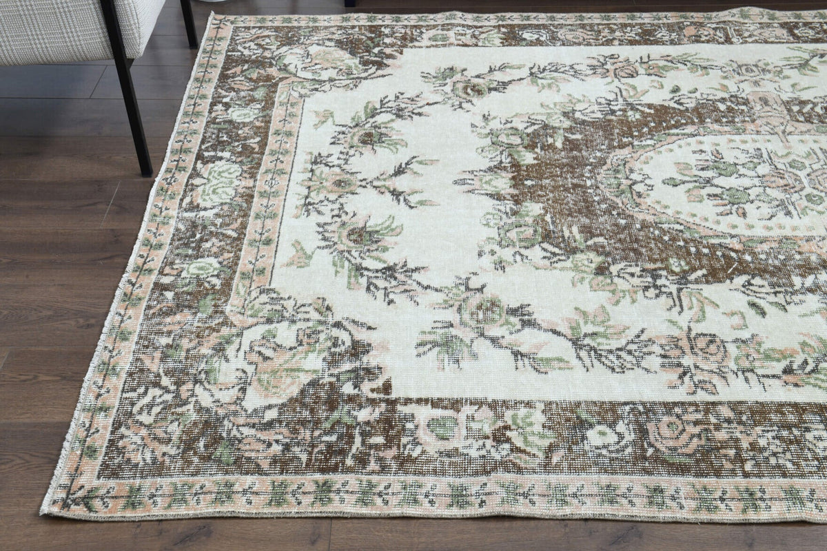 Oriental Vintage Area Anatolian Rug