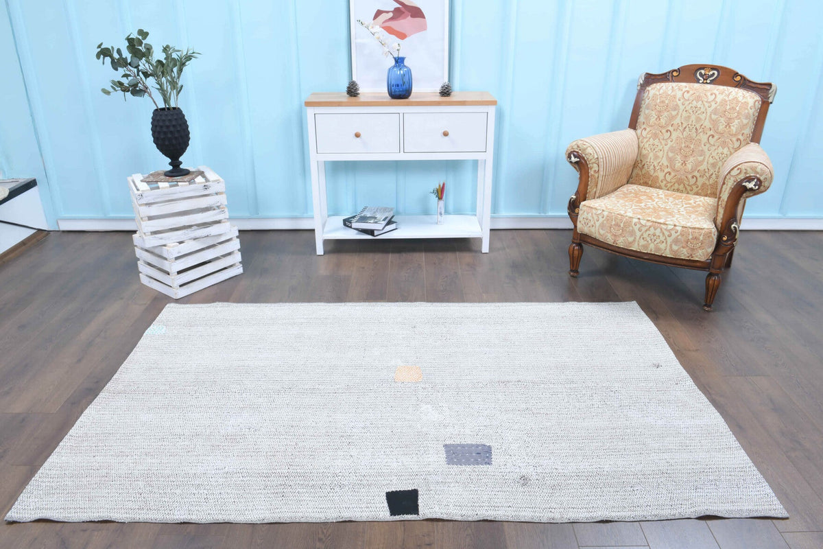 Handmade Vintage Kilim Rug