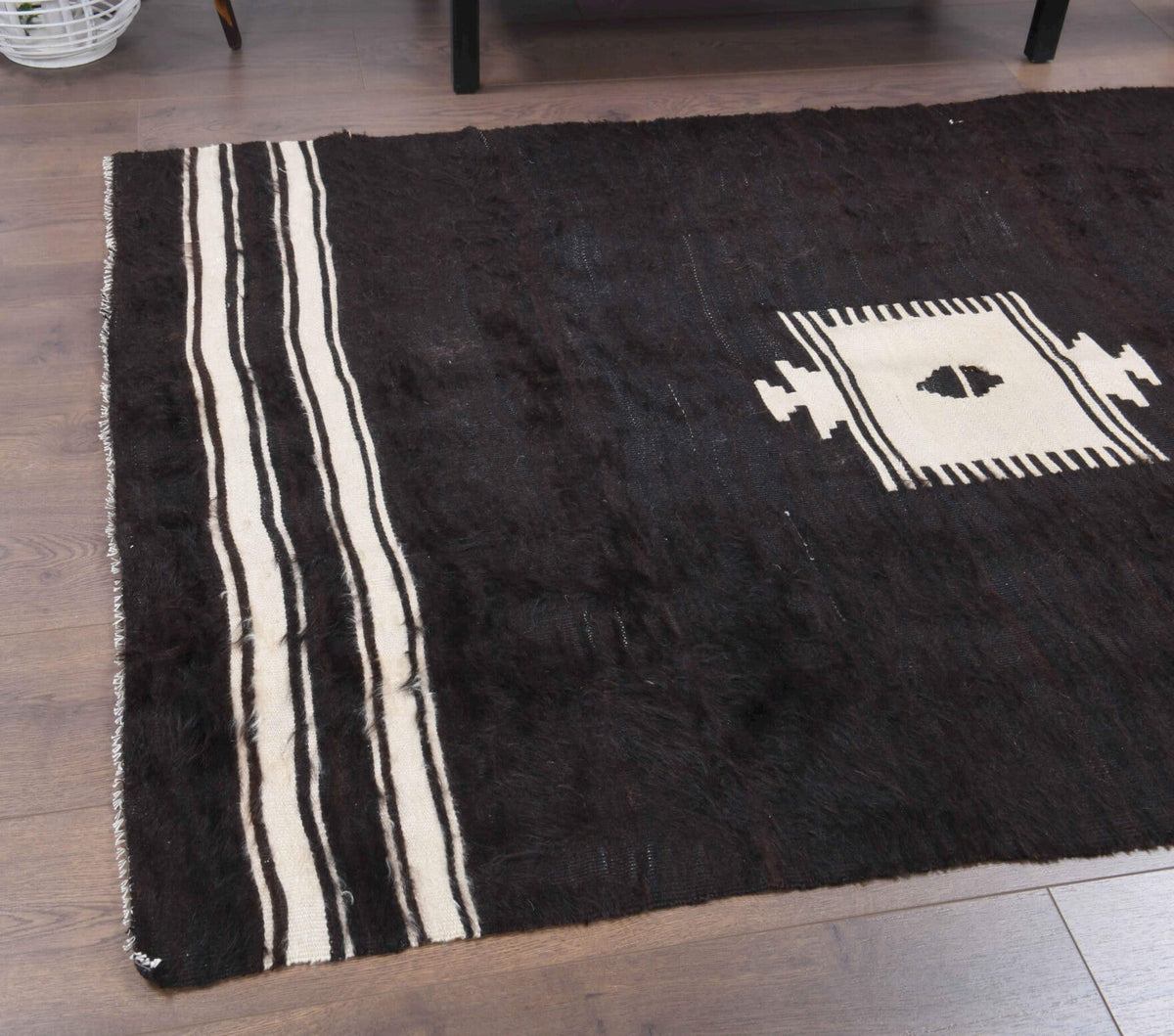 Tek parça el dokuma vintage kilim 118x170 cm (2,01 m²) – Pera Halı
