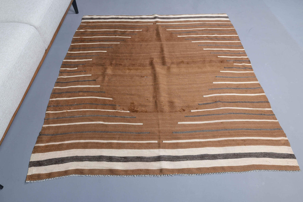 El yapımı vintage halı 152x168 cm çizgili desenli yün - detay görünümü